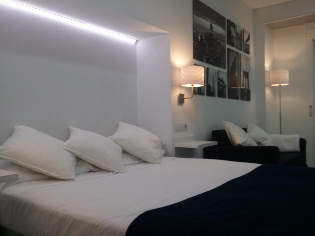 Suite International Alicante Eksteriør billede